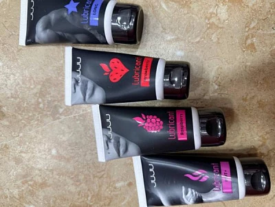 Qiziqarli moylash vositasi Intimate moylash jeli Intimate moylash vositasi Возбуждающий лубрикант Интимный гель-смазка Интимная смазка:uz:Qiziqarli moylash vositasi Intimate moylash jeli Intimate moylash vositasi